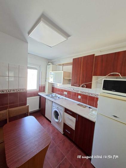 Apartament cu 2 camere semidecomandat în Astra