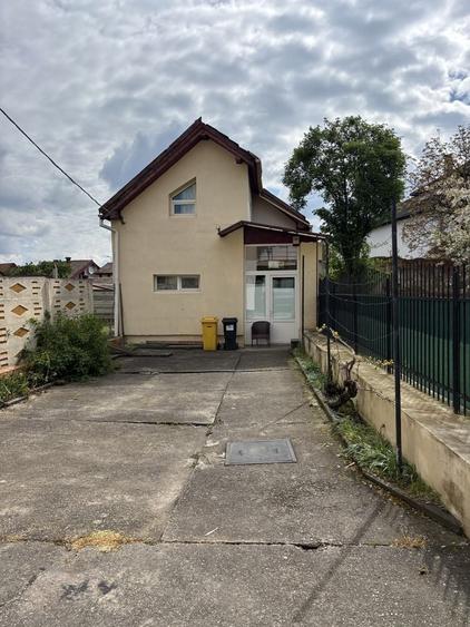 Spațiu comercial, de 400 mp, în Exterior Vest