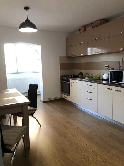 Apartament cu 2 camere decomandat în Florești