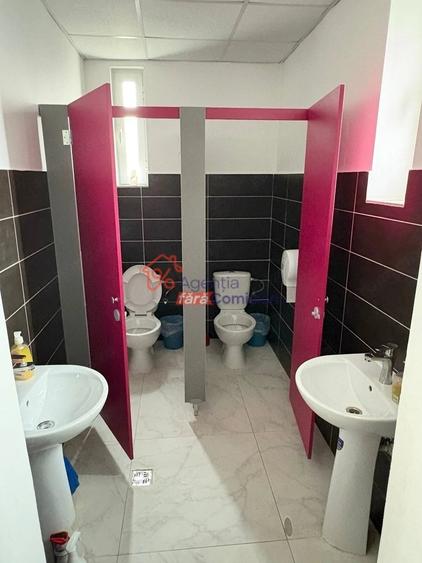 Spațiu comercial, de 240 mp, în Granit