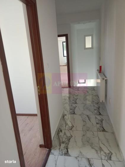 Casă cu 4 camere cu Teren 220 Mp în Vitan