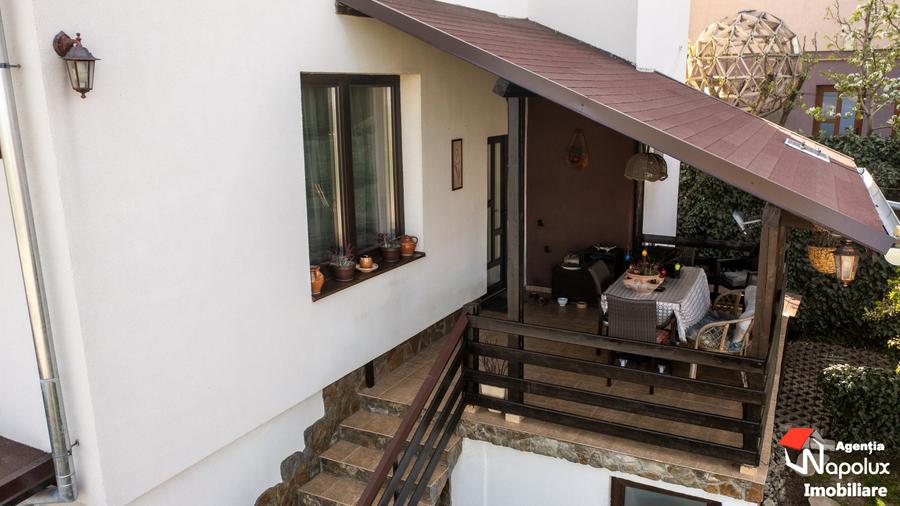 Casă individuală cu 3 camere cu Canalizare în Dezmir