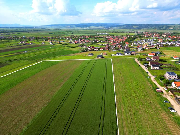 Teren Construcții intravilan de 500 mp, în Bod