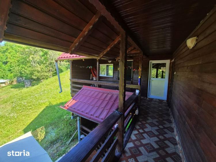 Casă cu 5 camere cu Teren 1000 Mp în Valea Danului