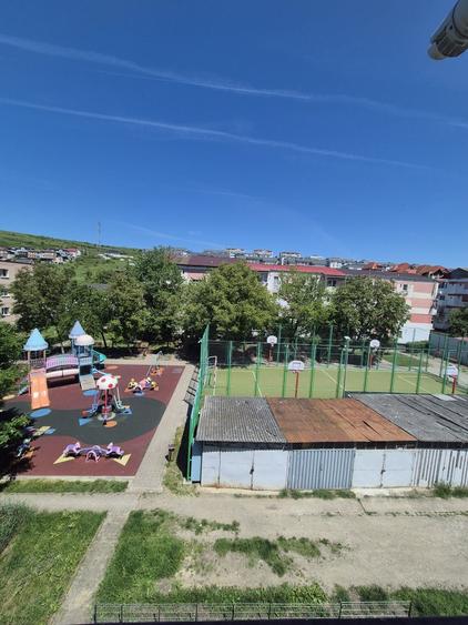 Apartament cu 2 camere decomandat în Baciu