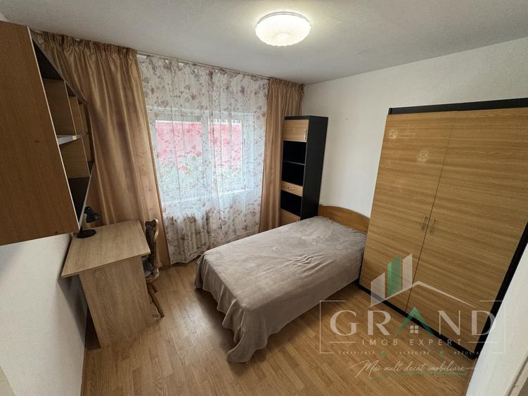 Apartament cu 4 camere decomandat, mobilat în Mănăștur