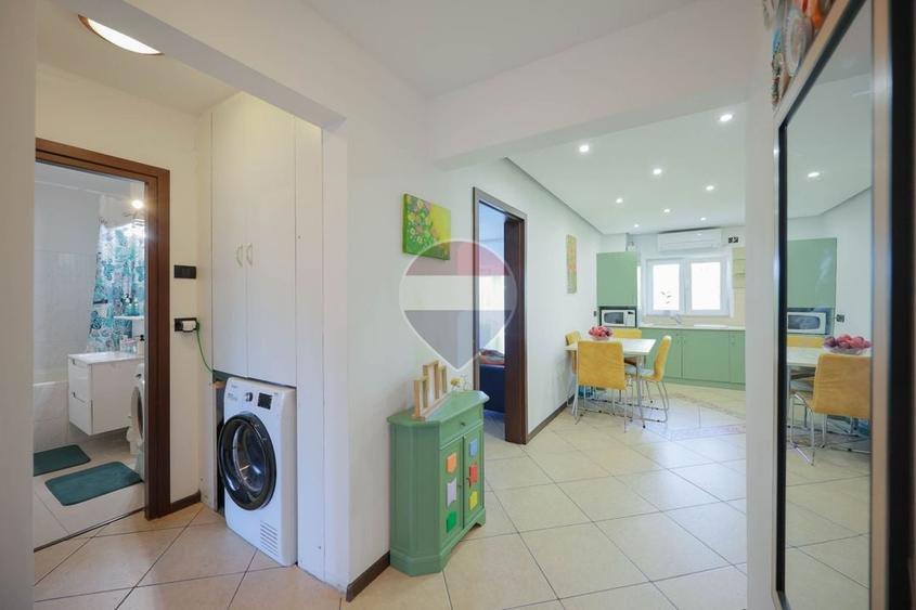 De vânzare apartament cu 4 camere și un loc de parcare, în Rogerius - 22