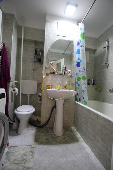 Apartament cu 4 camere decomandat, mobilat în Bucur Obor