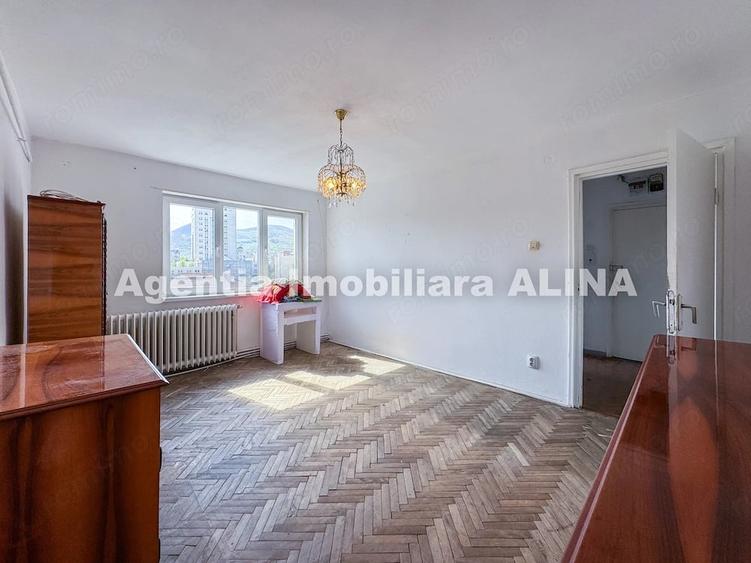 Apartament cu 2 camere semidecomandat în Piața Centrală
