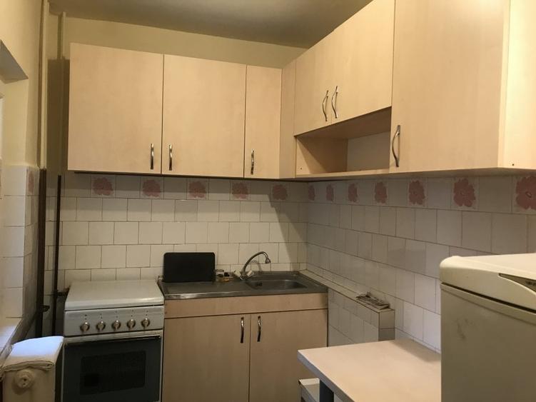 Garsonieră decomandată în Soarelui