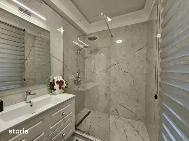 Casă cu 5 camere cu Teren 180 Mp în Sălăjan