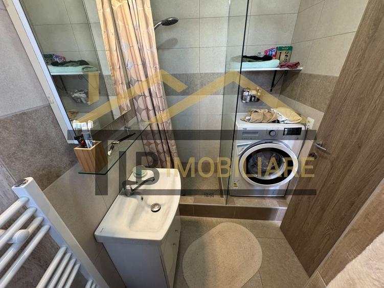 Casă individuală cu 3 camere cu Canalizare în Tofalău