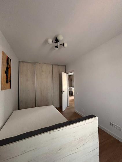 Apartament cu 3 camere decomandat în Florești