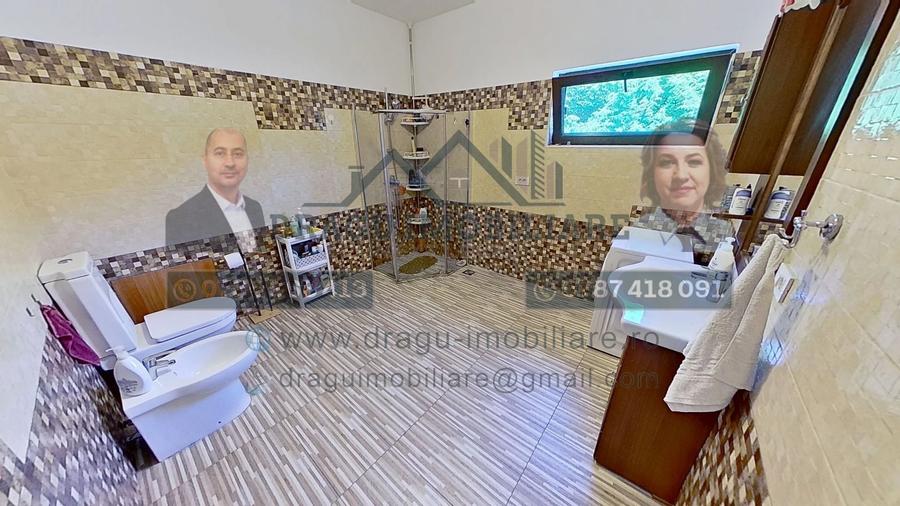 Casă individuală cu 5 camere cu Canalizare în Periferie