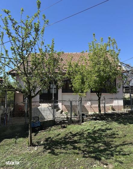 Casă cu 2 camere cu Teren 1000 Mp în Cojocna