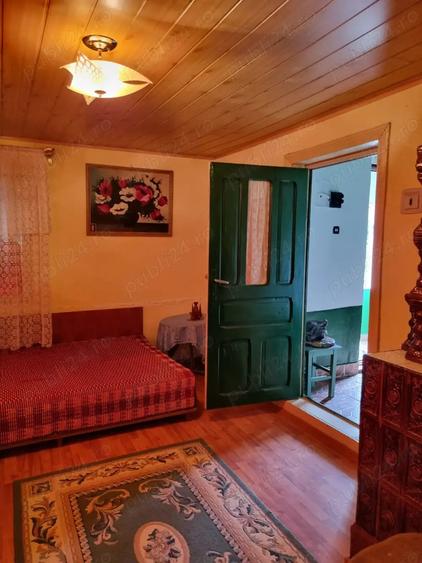 Casă cu Teren 2300 Mp în Boldești
