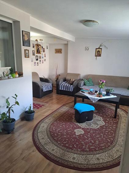 Casă cu 4 camere cu Teren 588 Mp în Oncea