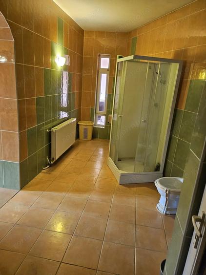 Casă cu 5 camere cu Teren 400 Mp în Nord