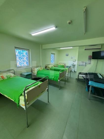 Spațiu comercial, de 369 mp, în Policlinica
