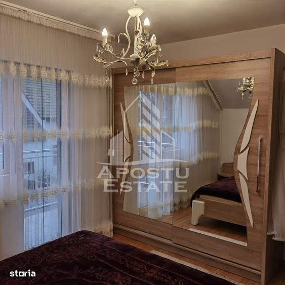 Casă cu 4 camere în Sânmihaiu Român