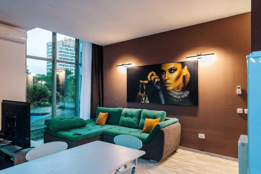 Apartament cu 2 camere decomandat în Central