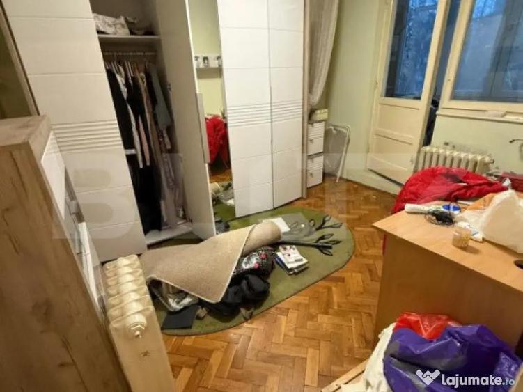 Apartament cu 3 camere semidecomandat în Dacia
