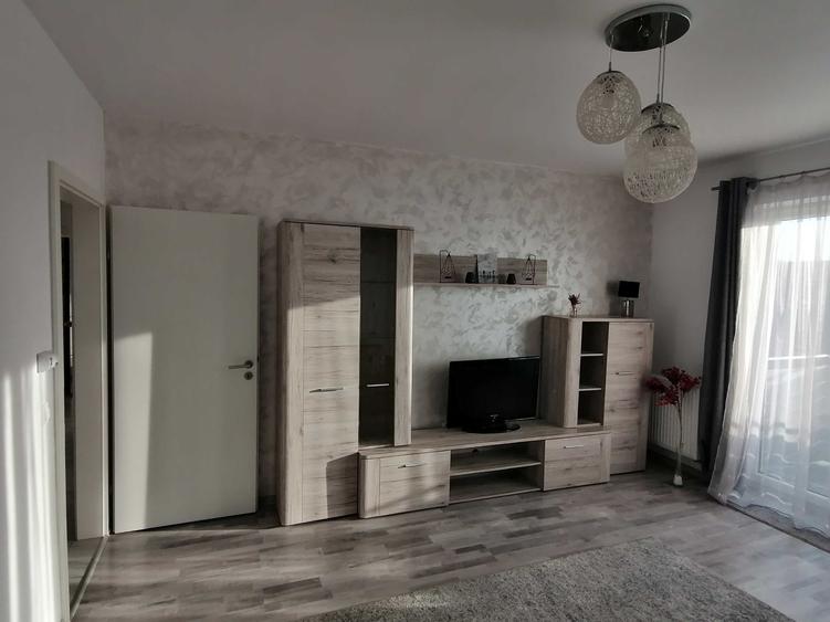 Apartament cu 2 camere decomandat în Avantgarden