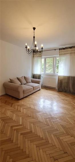 Apartament cu 2 camere semidecomandat, mobilat în Podgoria
