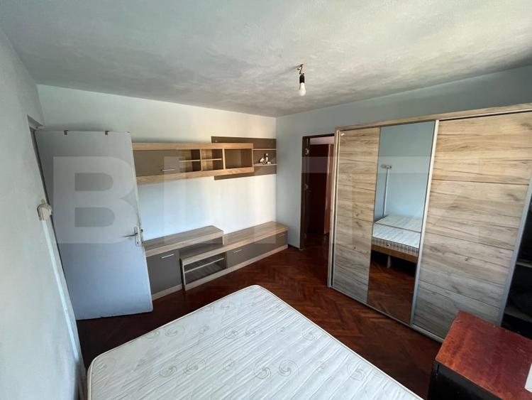 Apartament cu 2 camere semidecomandat, mobilat în 9 Mai