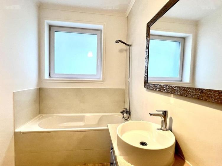 Apartament cu 3 camere în Barbu Văcărescu