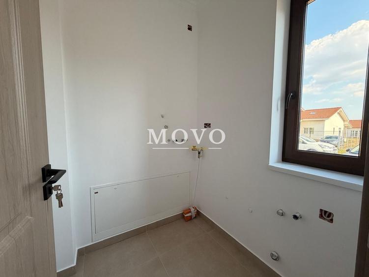 Duplex cu 3 camere cu Canalizare în Sânandrei