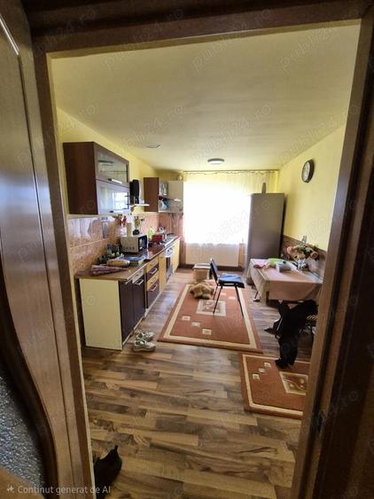 Apartament cu 4 camere decomandat în Central