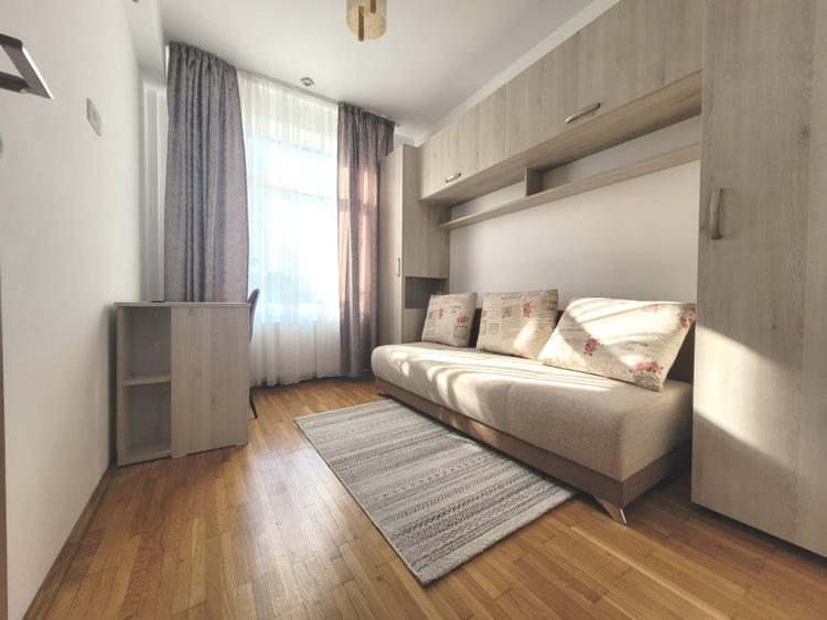 Apartament cu 2 camere decomandat, mobilat în Centrul Civic