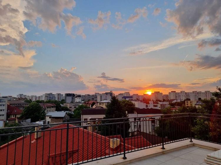 Apartament cu 2 camere decomandat în Obor
