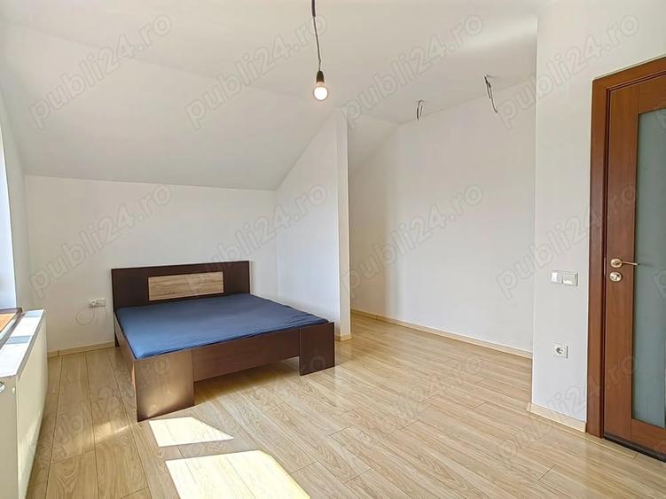 Casă cu 5 camere cu Teren 372 Mp în Central