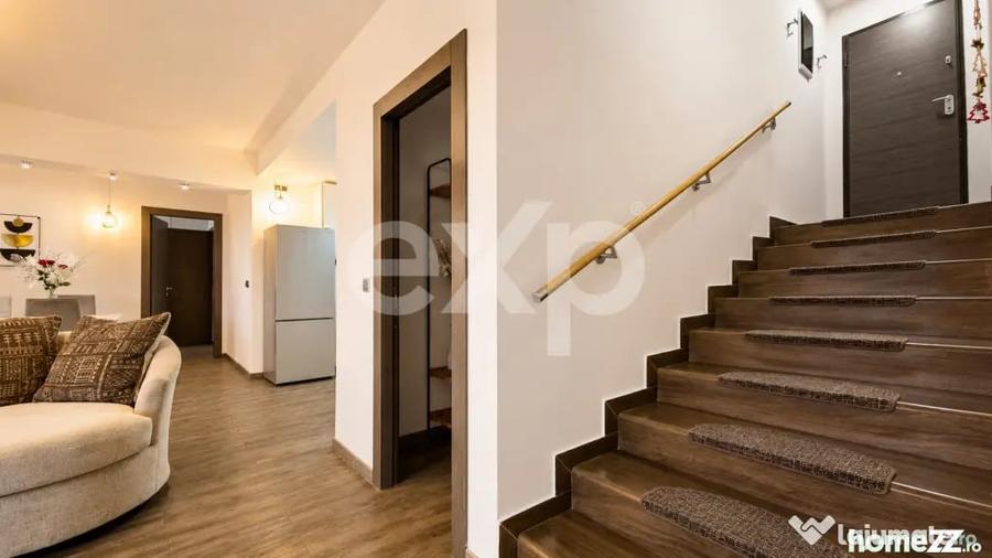 Apartament cu 4 camere decomandat în Central