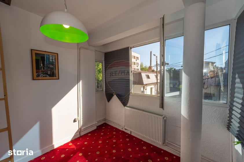 Casă cu 3 camere cu Teren 145 Mp în Tei