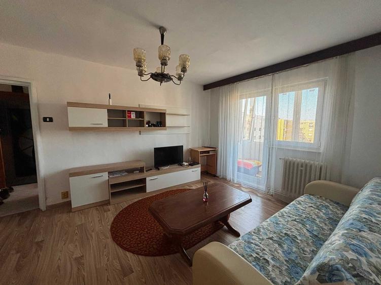 Apartament cu 2 camere semidecomandat în Central