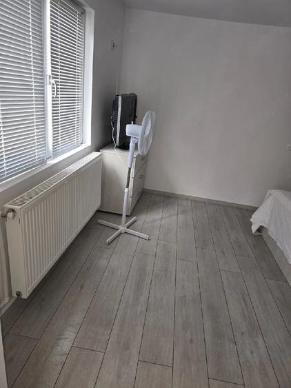 Casă cu 2 camere cu Teren 300 Mp în Central