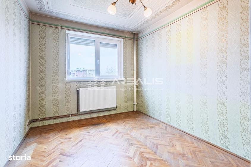 Apartament cu 3 camere semidecomandat în Aurel Vlaicu