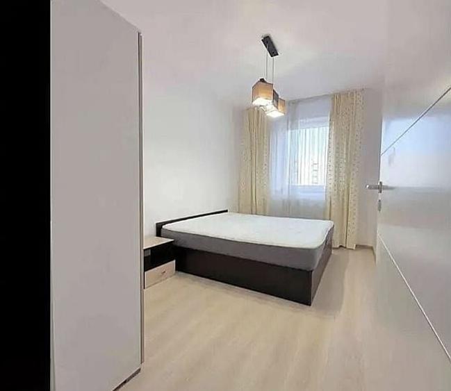 Apartament cu 3 camere decomandat, mobilat în Avantgarden