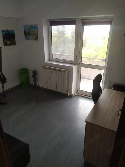 Apartament cu 4 camere decomandat în Ultracentral