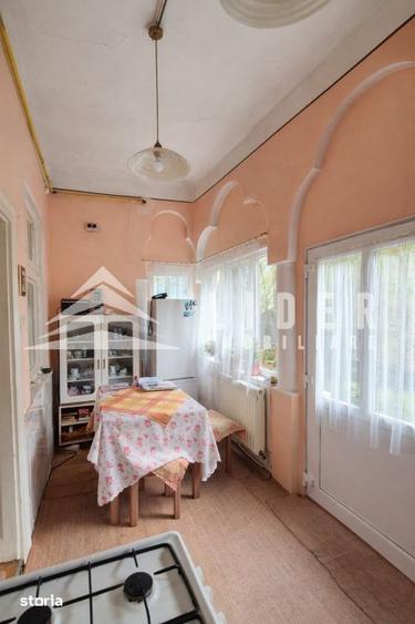 Casă cu 2 camere cu Canalizare în Gheorgheni