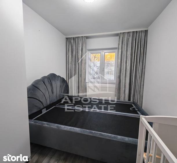 Apartament cu 3 camere semidecomandat în Dacia
