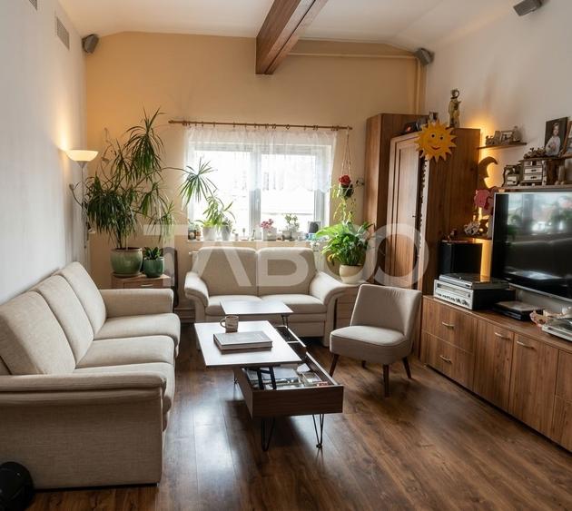 Apartament cu 2 camere semidecomandat, mobilat în Gilău