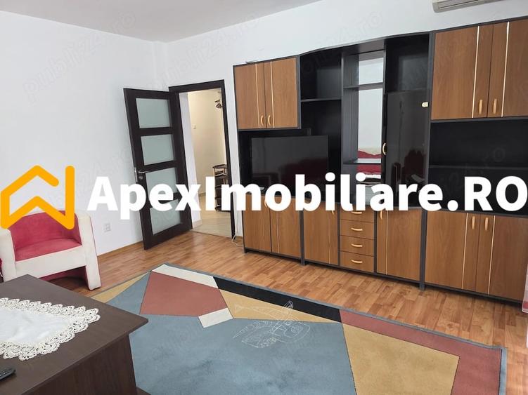 Apartament cu 3 camere decomandat, mobilat în Tineretului