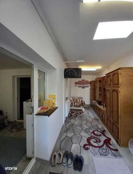 Casă cu 2 camere semidecomandat în Tomis II