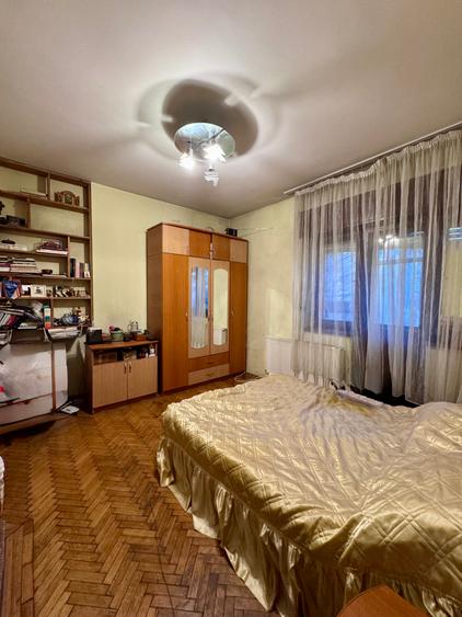 Apartament cu 3 camere circular în Parcul Carol