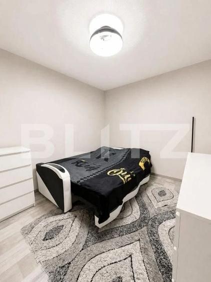 Apartament cu 2 camere semidecomandat în 7 Noiembrie