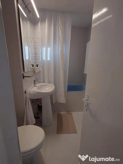 Apartament cu 2 camere semidecomandat în Podgoria